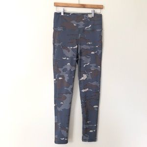 Mono B camouflage leggings